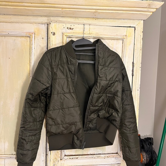 Reversible Olive Green Bomber Jacket - Picture 6 of 6